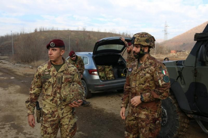 Ministrul italian de Externe vrea o armata a Uniunii Europene Ministrul italian de Externe vrea o armata a Uniunii Europene