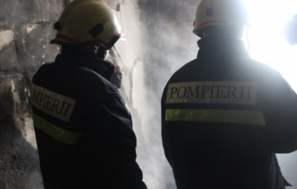 Si-a pierdut viata chiar in ziua de Craciun. Un barbat din Calarasi a ars de viu, in propria casa Si-a pierdut viata chiar in ziua de Craciun. Un barbat din Calarasi a ars de viu, in propria casa