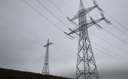 Ultimii consumatori afectati de ninsorile din ultimele zile, au fost reconectati la reteaua de energie electrica