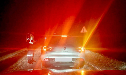 Transporta ilegal mii de pachete de tigari. Soferita, depistata de politistii de patrulare in raionul Floresti - FOTO
