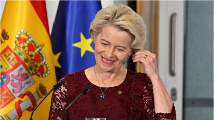 Politico: Cine o mai poate opri pe Ursula von der Leyen? „Regina” Europei, tot mai aproape de un nou mandat la sefia Comisiei Europene Politico: Cine o mai poate opri pe Ursula von der Leyen? „Regina” Europei, tot mai aproape de un nou mandat la sefia Comisiei Europene