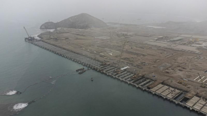 China construieste un mega port pe coasta Pacificului, in Peru, pentru a eclipsa definitiv influenta economica a SUA in America de Sud China construieste un mega port pe coasta Pacificului, in Peru, pentru a eclipsa definitiv influenta economica a SUA in America de Sud