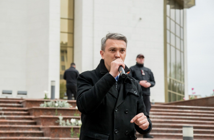 Socialistul Victor Poleacov a fost numit pretor al sectorului Riscani. Primaria capitalei inca nu a facut publica decizia Socialistul Victor Poleacov a fost numit pretor al sectorului Riscani. Primaria capitalei inca nu a facut publica decizia