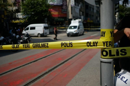 Atac armat la o biserica italiana din Istanbul, un om a fost ucis - VIDEO Atac armat la o biserica italiana din Istanbul, un om a fost ucis - VIDEO