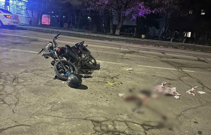 La 13 ani, pe motocicleta. Un copil a ajuns la spital, dupa ce a fost lovit de o masina, la Ialoveni 