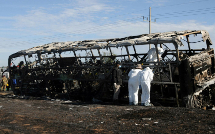 Accident grav in Mexic. 19 persoane au murit carbonizate si alte 22 sunt ranite. „Identificarea va lua timp” Accident grav in Mexic. 19 persoane au murit carbonizate si alte 22 sunt ranite. „Identificarea va lua timp”