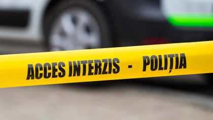 S-a impuscat in timp ce confectiona o arma. Un barbat din Hincesti a fost gasit mort in propria locuinta S-a impuscat in timp ce confectiona o arma. Un barbat din Hincesti a fost gasit mort in propria locuinta