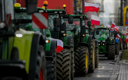Fermierii polonezi anunta blocarea drumurilor din toata tara si a frontierei cu Ucraina. „Rabdarea noastra s-a epuizat” Fermierii polonezi anunta blocarea drumurilor din toata tara si a frontierei cu Ucraina. „Rabdarea noastra s-a epuizat”
