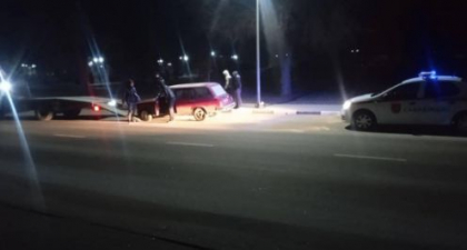 Un sofer din Cahul, prins baut la volan. Acesta se deplasa haotic pe strada Un sofer din Cahul, prins baut la volan. Acesta se deplasa haotic pe strada