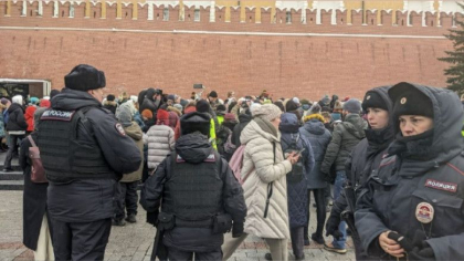 Jurnalisti arestati la Moscova in timpul unui protest al sotiilor soldatilor care lupta in Ucraina Jurnalisti arestati la Moscova in timpul unui protest al sotiilor soldatilor care lupta in Ucraina