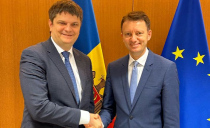 Europarlamentarul Siegfried Muresan s-a intalnit cu Andrei Spinu, la Parlamentul European: „Integrarea europeana a Moldovei inseamna si infrastructura la standarde europene pentru oameni” Europarlamentarul Siegfried Muresan s-a intalnit cu Andrei Spinu, la Parlamentul European: „Integrarea europeana a Moldovei inseamna si infrastructura la standarde europene pentru oameni”