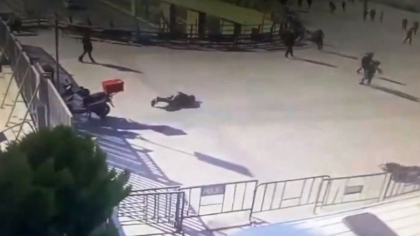 Atac armat la principalul tribunal din Istanbul. 6 oameni au fost raniti, iar cei doi atacatori au fost ucisi
Atac armat la principalul tribunal din Istanbul. 6 oameni au fost raniti, iar cei doi atacatori au fost ucisi