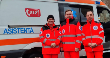 Un bebelus, adus pe lume chiar in ambulanta, in timp ce se indreptau spre maternitate Un bebelus, adus pe lume chiar in ambulanta, in timp ce se indreptau spre maternitate