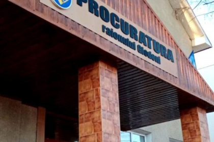 Masacru la o ferma din raionul Glodeni. Un barbat, omorat cu deosebita cruzime Masacru la o ferma din raionul Glodeni. Un barbat, omorat cu deosebita cruzime