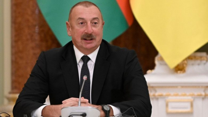 Presedintele Azerbaidjanului Ilham Aliev, aflat la putere de 12 ani, a fost reales pentru al cincilea mandat Presedintele Azerbaidjanului Ilham Aliev, aflat la putere de 12 ani, a fost reales pentru al cincilea mandat