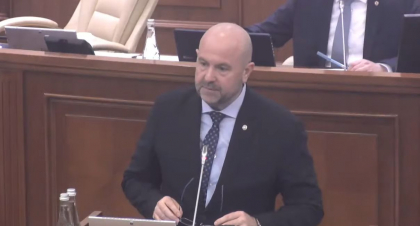 Ministrul Agriculturii a venit la Parlament: A fost audiat de deputati in contextul protestelor fermierilor Ministrul Agriculturii a venit la Parlament: A fost audiat de deputati in contextul protestelor fermierilor