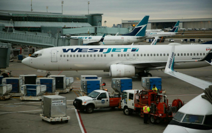 O femeie a fost data jos din avion pentru ca a folosit prea mult toaleta. „ Aveam medicamente” O femeie a fost data jos din avion pentru ca a folosit prea mult toaleta. „ Aveam medicamente”