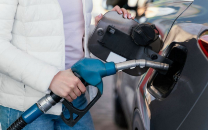 Carburantii, mai scumpi si in weekend. Cat vor achita soferii pentru benzina si motorina. Noile preturi stabilite de ANRE - FOTO Carburantii, mai scumpi si in weekend. Cat vor achita soferii pentru benzina si motorina. Noile preturi stabilite de ANRE - FOTO