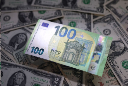 Curs valutar BNM pentru 16 februarie. Cat costa astazi un euro si un dolar - FOTO
