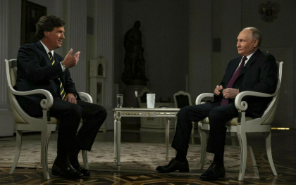 Moartea lui Navalnii l-a intors pe Tucker Carlson impotriva lui Putin. Ce spune la cateva zile dupa ce l-a ridicat in slavi
