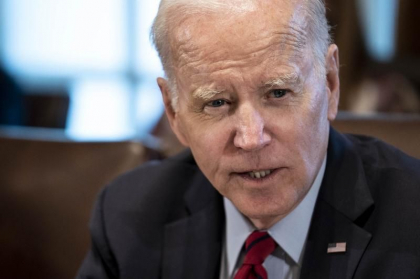 Biden anunta ca SUA iau in calcul sanctiuni suplimentare impotriva Rusiei dupa moartea lui Navalnii
Biden anunta ca SUA iau in calcul sanctiuni suplimentare impotriva Rusiei dupa moartea lui Navalnii