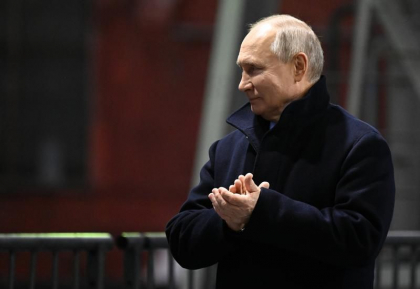 „In scaunul soferului”. Ce ar putea urma pentru Vladimir Putin? Dupa moartea lui Navalnii, multi se tem ca liderul de la Kremlin va face urmatorul pas „In scaunul soferului”. Ce ar putea urma pentru Vladimir Putin? Dupa moartea lui Navalnii, multi se tem ca liderul de la Kremlin va face urmatorul pas