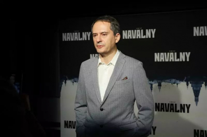 Jurnalistul care i-a identificat pe asasinii pusi de FSB pe urmele lui Navalnii spune ca exclude o singura varianta privind moartea sa
