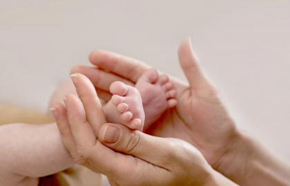 O femeie de 27 de ani, din raionul Cahul, a nascut acasa: Cum se simte mama si bebelusul
