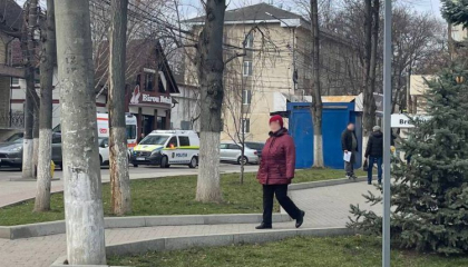 O femeie de 29 de ani - gasita moarta pe o strada din Balti. Ce spun martorii - VIDEO O femeie de 29 de ani - gasita moarta pe o strada din Balti. Ce spun martorii - VIDEO