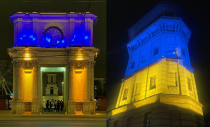 Drapelul Ucrainei - proiectat pe Arcul de Triumf si pe claridea Muzeului de Istorie din Chisinau - FOTO