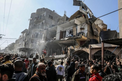 Armata israeliana a prezentat un plan de „evacuare" a civililor din Fasia Gaza
Armata israeliana a prezentat un plan de „evacuare" a civililor din Fasia Gaza