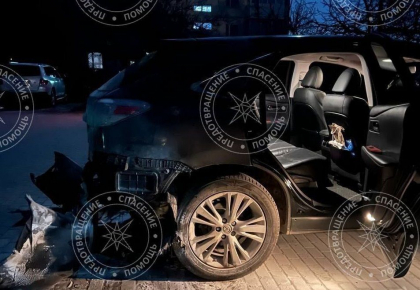 Un automobil a luat foc, la Dubasari. Soferul n-a avut de suferit - FOTO Un automobil a luat foc, la Dubasari. Soferul n-a avut de suferit - FOTO