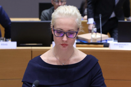 Iulia Navalnaia, discurs in plenul Parlamentului European: „Putin este in stare de orice, nu se poate negocia cu el. Nu aveti de-a face cu un politician, ci cu un monstru sangeros. Putin mi-a ucis sotul” - VIDEO