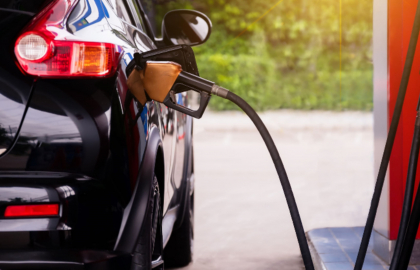 Carburantii se ieftinesc. Cat vor achita soferii pentru benzina si motorina. Noile preturi stabilite de ANRE
Carburantii se ieftinesc. Cat vor achita soferii pentru benzina si motorina. Noile preturi stabilite de ANRE