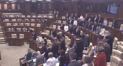 Minut de reculegere pentru Aleksei Navalnii, la sedinta Parlamentului. Deputatii BCS nu s-au ridicat - FOTO Minut de reculegere pentru Aleksei Navalnii, la sedinta Parlamentului. Deputatii BCS nu s-au ridicat - FOTO