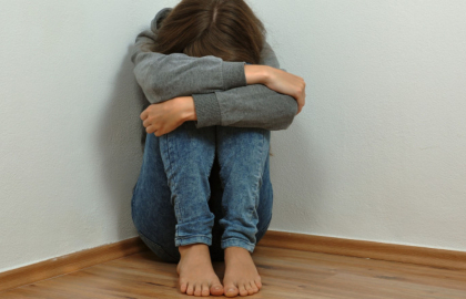 Caz revoltator in Viena. O fata de 12 ani a fost agresata sexual, timp de mai multe luni, de 17 adolescenti