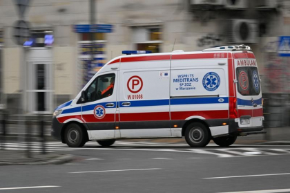 O masina a intrat intr-un grup pietoni in Polonia: 17 raniti - VIDEO O masina a intrat intr-un grup pietoni in Polonia: 17 raniti - VIDEO