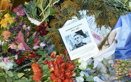Peste un sfert de milion de oameni au urmarit funeraliile lui Aleksei Navalnii pe canalul sau de YouTube. Ce s-a vazut
Peste un sfert de milion de oameni au urmarit funeraliile lui Aleksei Navalnii pe canalul sau de YouTube. Ce s-a vazut