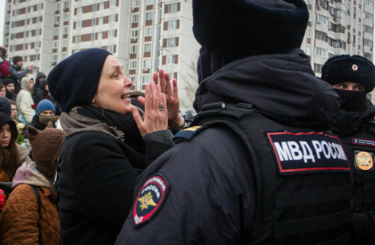 Scene ireale la Moscova: de ce s-a cantat muzica din ”Terminator 2” la inmormantarea lui Navalnii. Stare ciudata la Kremlin - FOTO
Scene ireale la Moscova: de ce s-a cantat muzica din ”Terminator 2” la inmormantarea lui Navalnii. Stare ciudata la Kremlin - FOTO