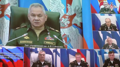 Rusia ii asigura pe comandantii sai dati in urmarire internationala pentru crime de razboi ca nu au de ce sa se teama: „E o provocare”
Rusia ii asigura pe comandantii sai dati in urmarire internationala pentru crime de razboi ca nu au de ce sa se teama: „E o provocare”