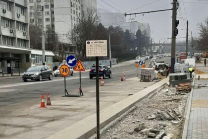 Atentie, soferi! Trafic suspendat pe o portiune a bulevardului Decebal, timp de o luna
