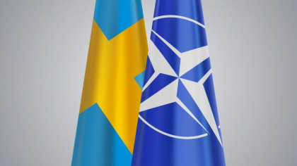 Suedia devine in mod oficial al 32-lea stat membru al NATO. Steagul suedez urmeaza sa fie ridicat in fata sediului NATO la Bruxelles Suedia devine in mod oficial al 32-lea stat membru al NATO. Steagul suedez urmeaza sa fie ridicat in fata sediului NATO la Bruxelles