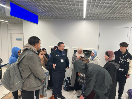 Un nou grup de refugiati ucraineni din Fasia Gaza au ajuns in Moldova, prin intermediul unei rute comerciale Hurghada-Chisinau - FOTO Un nou grup de refugiati ucraineni din Fasia Gaza au ajuns in Moldova, prin intermediul unei rute comerciale Hurghada-Chisinau - FOTO