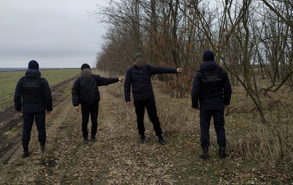 Tata si fiu, retinuti, dupa ce au trecut ilegal frontiera moldo-ucraineana: „Viata si sanatatea au prioritate” Tata si fiu, retinuti, dupa ce au trecut ilegal frontiera moldo-ucraineana: „Viata si sanatatea au prioritate”