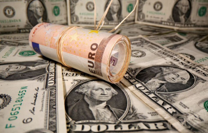 Curs valutar BNM pentru 15 martie. Cat costa astazi un euro si un dolar - FOTO
Curs valutar BNM pentru 15 martie. Cat costa astazi un euro si un dolar - FOTO