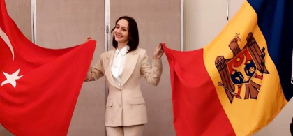 Povestea din spatele unei afaceri de succes! Stella Tarnovschi, despre rolul sotului in dezvoltarea ei: „Sper sa inspire multe femei care doresc sa se dezvolte in mediul online”. INTERVIU
Povestea din spatele unei afaceri de succes! Stella Tarnovschi, despre rolul sotului in dezvoltarea ei: „Sper sa inspire multe femei care doresc sa se dezvolte in mediul online”. INTERVIU
