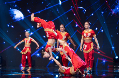 Bollywood Dance Show, elevele din Republica Moldova care au cucerit juriul cu dansul lor. Andra a ramas impresionata: „Wow, ce frumos! Bollywood Dance Show, elevele din Republica Moldova care au cucerit juriul cu dansul lor. Andra a ramas impresionata: „Wow, ce frumos!