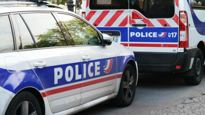 Elevi de la 40 de scoli din Franta, amenintati cu decapitarea intr-un e-mail. Autorul spune ca institutiile vor exploda - FOTO
