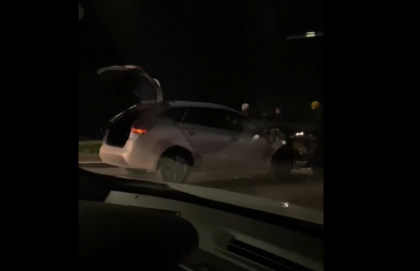 Accident in capitala. Cinci masini - avariate. Imagini surprinse de martori - VIDEO