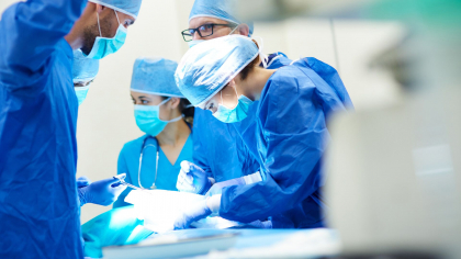 Premiera: Un american a primit un transplant de rinichi de la un porc modificat genetic. Cum se simte pacientul de 62 de ani Premiera: Un american a primit un transplant de rinichi de la un porc modificat genetic. Cum se simte pacientul de 62 de ani